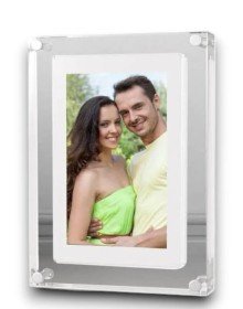 DİJİTAL FOTOĞRAF ÇERÇEVESİ