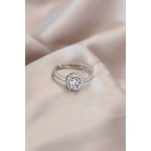 Adjustable Silver Color Metal Zircon and Crystal Stone Oval Model Ring Adjustable Silver Color Metal Zircon and Crystal Stone Oval Model Ring