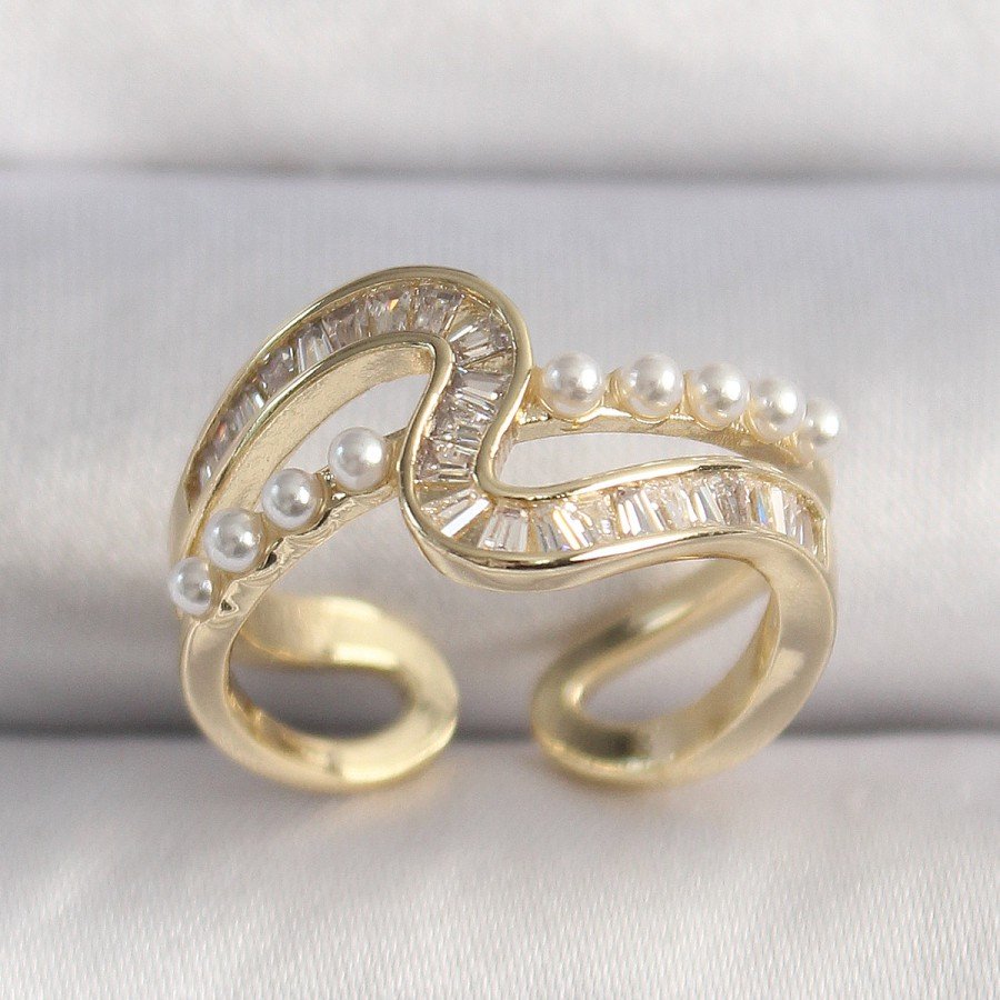 Brass Gold Color Zircon Stone Pearl Detail VIP Series Women s Ring