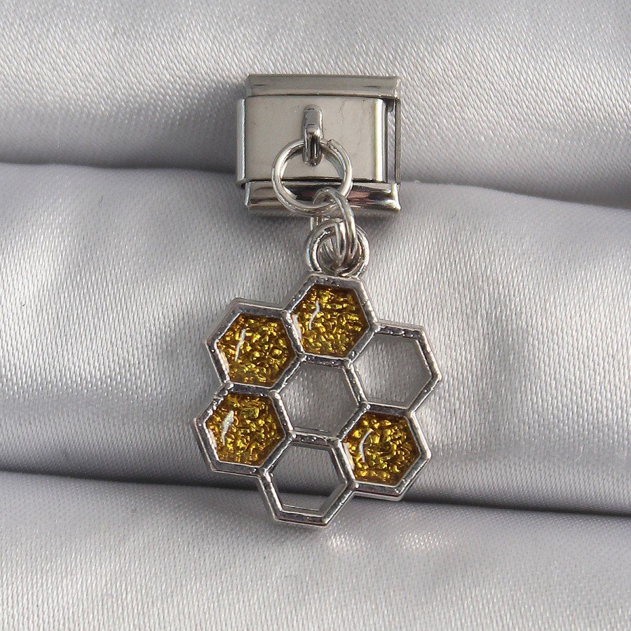 316L Steel Silver Color Dangle Glitter Honey Bee Model Nomination Charm 316L Steel Silver Color Dangle Glitter Honey Bee Model Nomination Charm