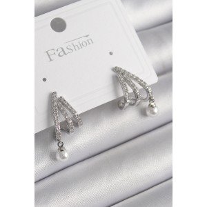 Brass Silver Color Zircon Stone Claw Model Pearl Detail Women's Earrings