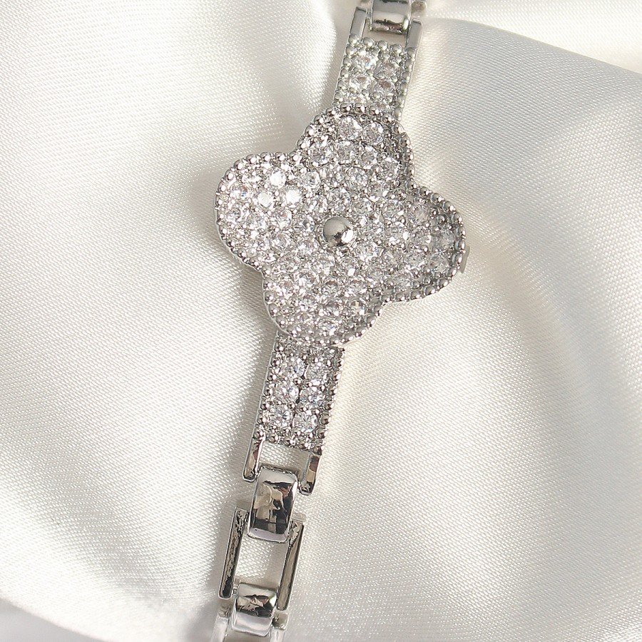 Brass Silver Color Zircon Stone Clover Model Women s Bracelet Brass Silver Color Zircon Stone Clover Model Women s Bracelet