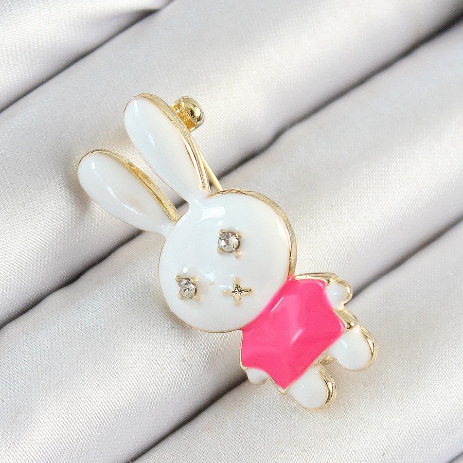 Women s Brooch with Zircon Stone Detail and White and Pink 3D Rabbit Figure Women s Brooch with Zircon Stone Detail and White and Pink 3D Rabbit Figure