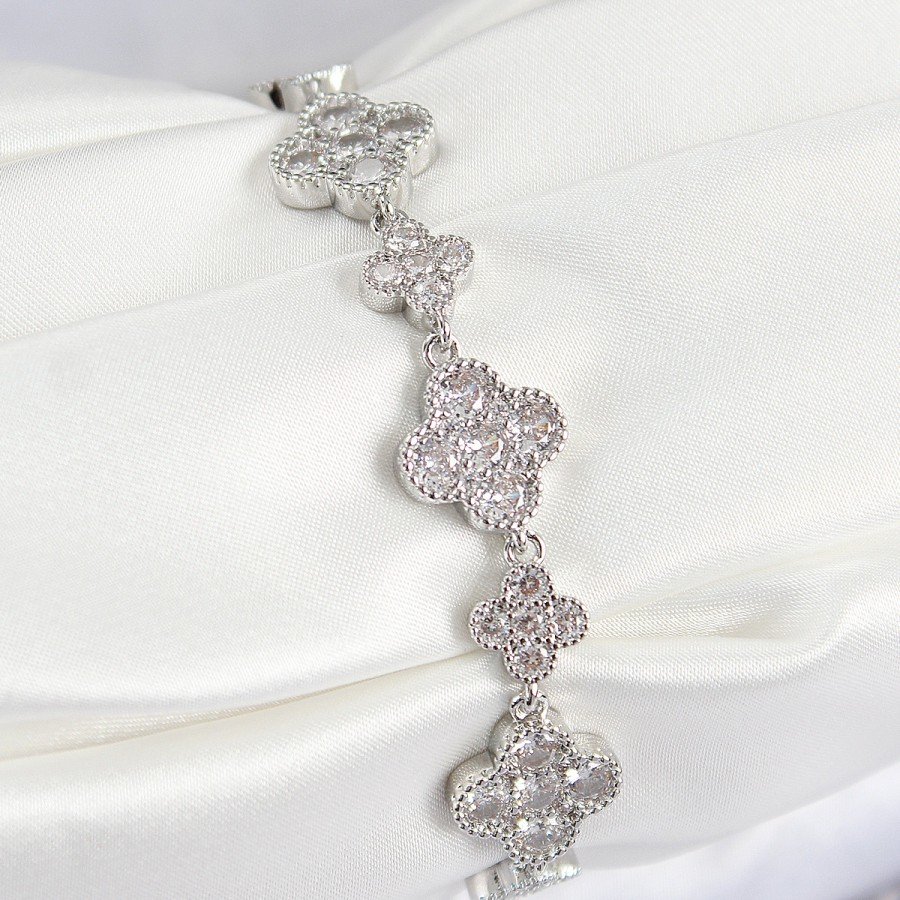 Brass Zircon Stone Clover Model Silver Color VIP Series Women s Bracelet Brass Zircon Stone Clover Model Silver Color VIP Series Women s Bracelet