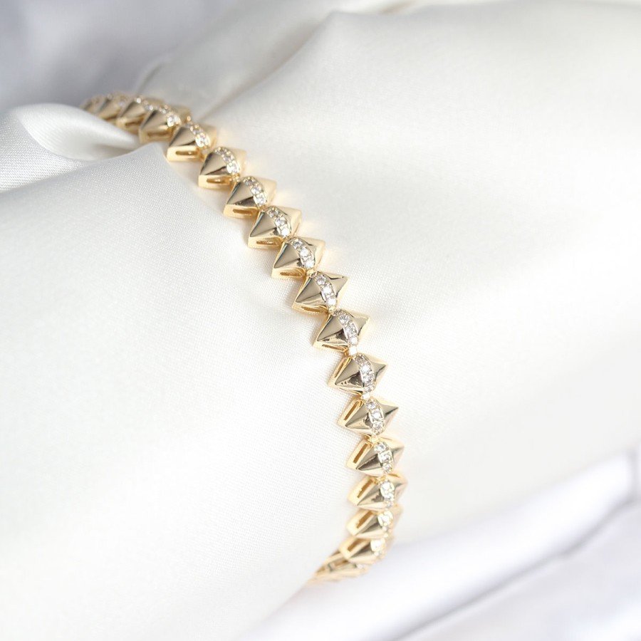 Brass Gold Color Zircon Stone Baklava Model Women s Bracelet
