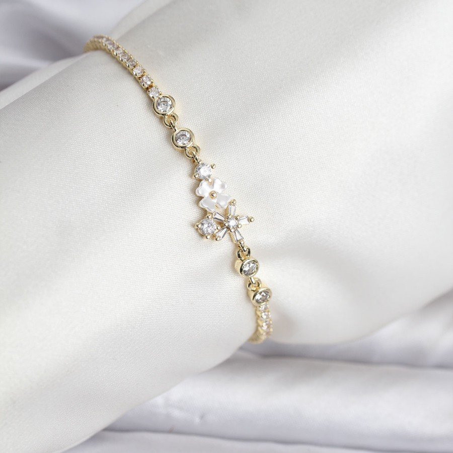 Flower Model Zircon Stone Gold Color Waterway Women s Bracelet Flower Model Zircon Stone Gold Color Waterway Women s Bracelet