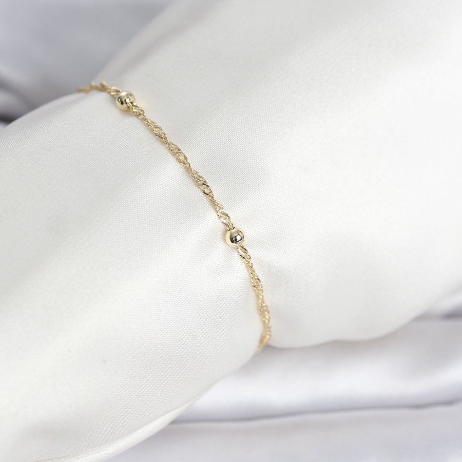 CM 14K Gold Color Twist Heel Model Women s Bracelet CM 14K Gold Color Twist Heel Model Women s Bracelet
