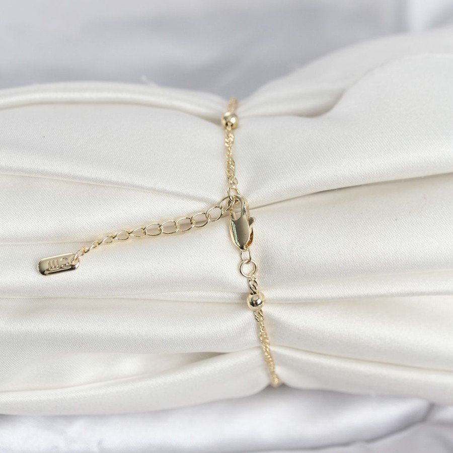 CM 14K Gold Color Twist Heel Model Women s Bracelet CM 14K Gold Color Twist Heel Model Women s Bracelet