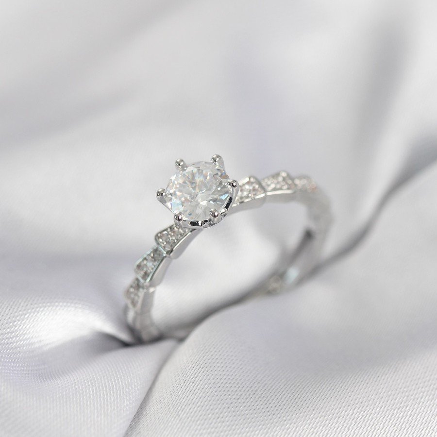 Silver Color Zircon Stone Single Stone Model Women s Ring