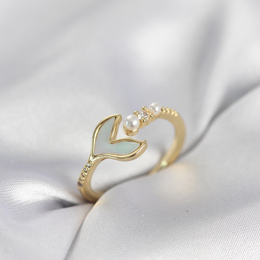 Gold Color Fish Tail Model Women s Ring