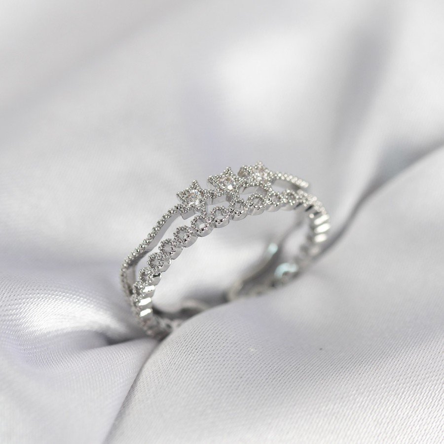 Silver Color Minimal Star Model Women s Ring