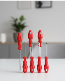 7 Piece Screwdriver Set Suitable for Home and Workshop Use
