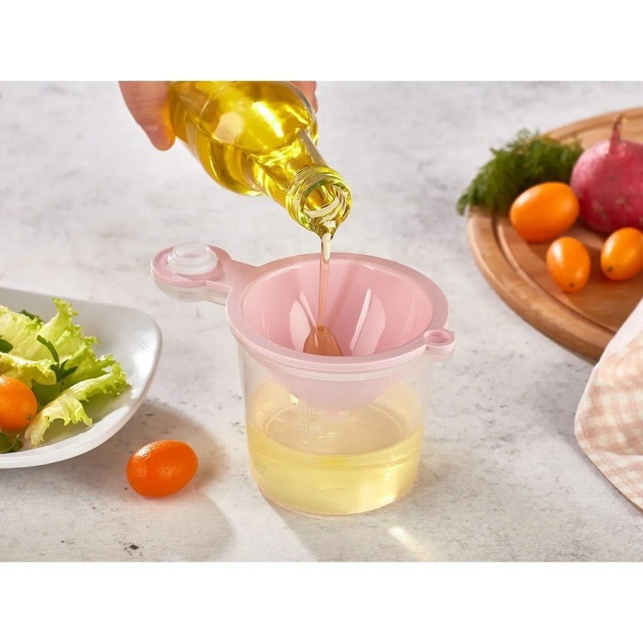 5 in 1 Kitchen Appliance with Strainer - Funnel - Lemon Squeezer - Egg White Separator Chamber