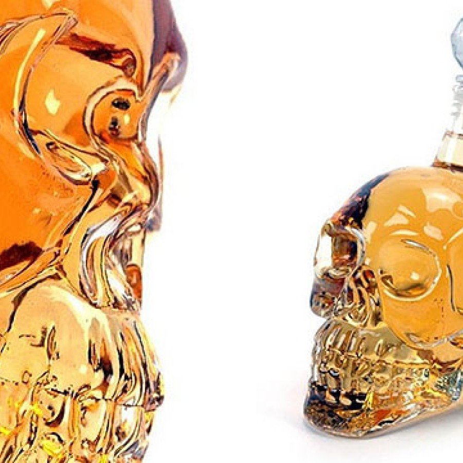 Crystal Head Kuru Kafa Cam Şişe 350 ml Crystal Head Kuru Kafa Cam Şişe 350 ml