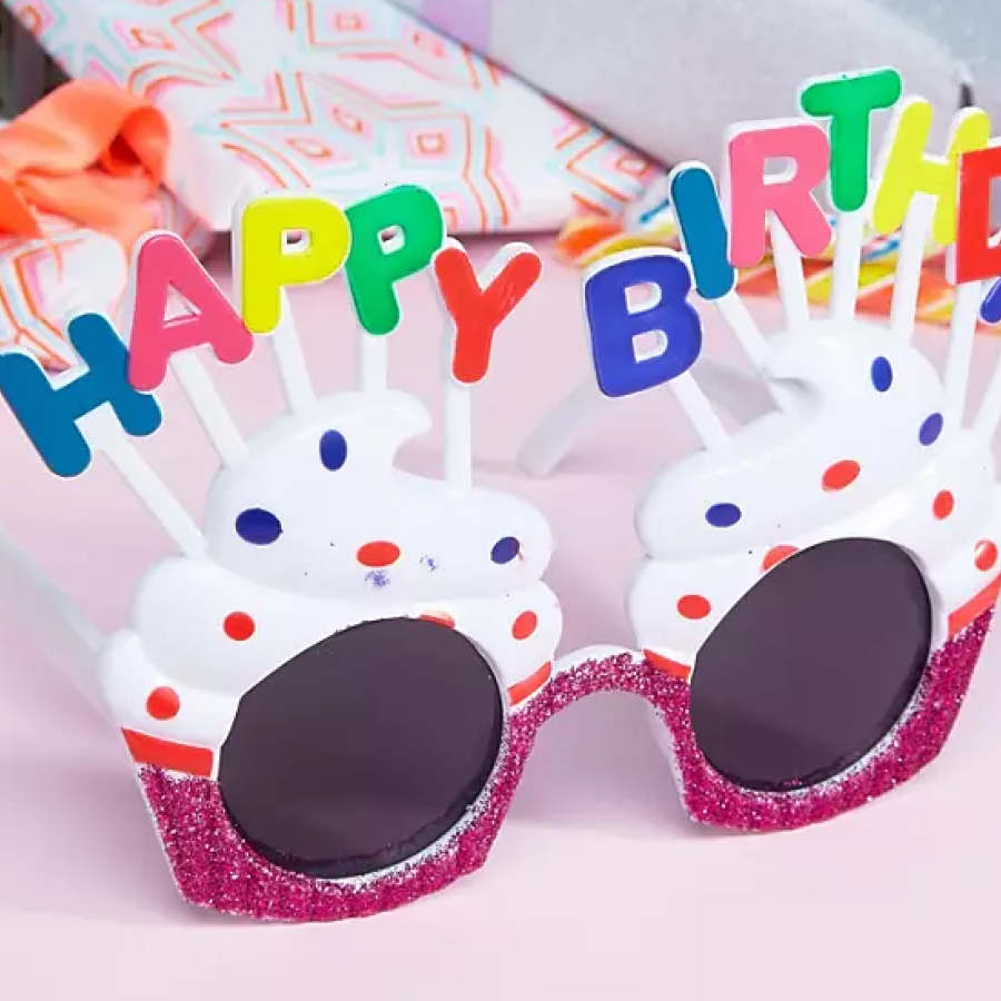White Fuchsia Color Party Glasses with Happy Birthday Written 12x7 cm