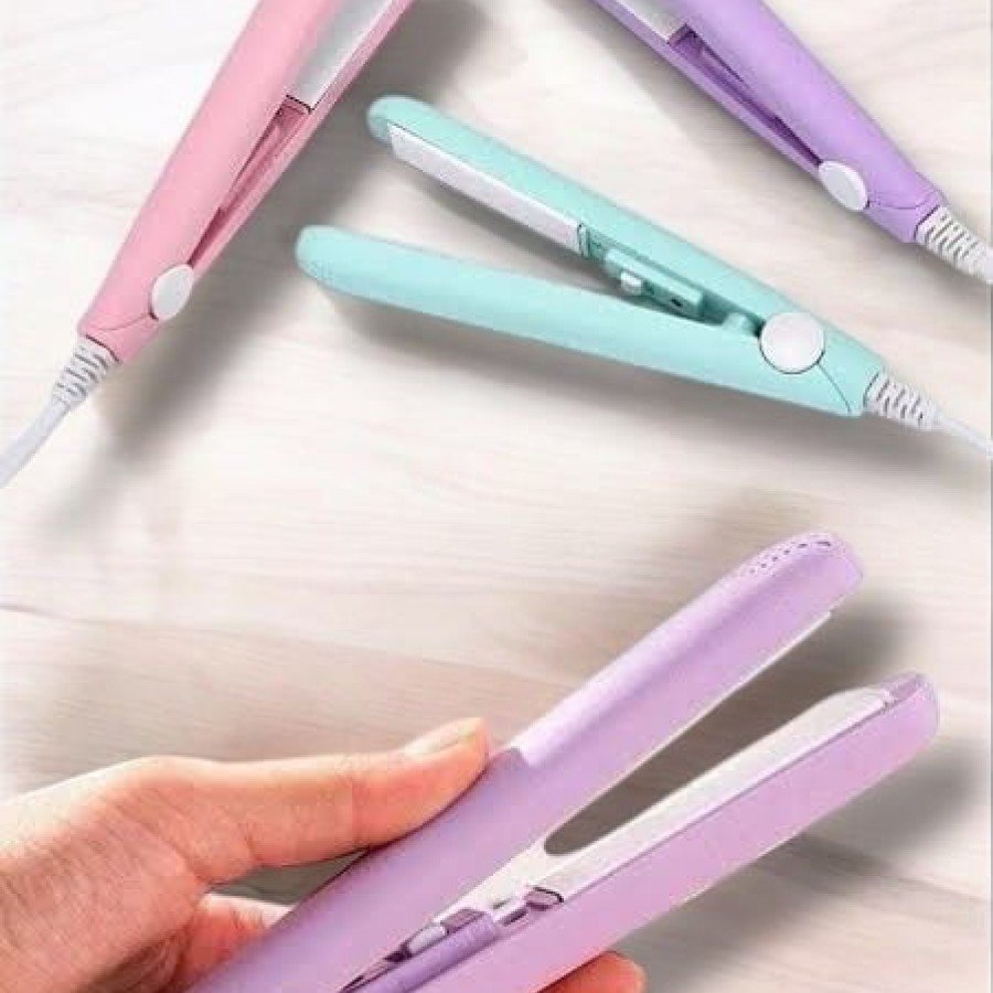 Mini Hair Straightener with 180°C Heat and Long-Lasting Straightness Mini Hair Straightener with 180°C Heat and Long-Lasting Straightness