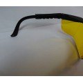 Protected Laboratory Glasses Yellow Protected Laboratory Glasses Yellow