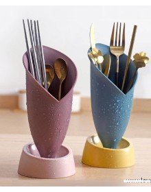 Countertop Cutlery with Tulip Figure