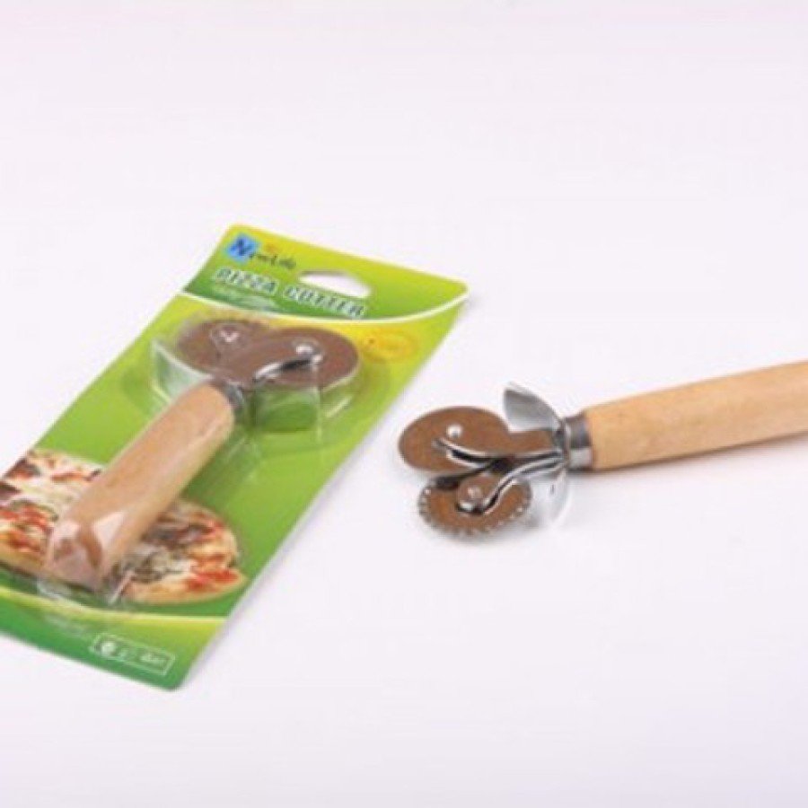 Pizza Cutter and Dough Roulette