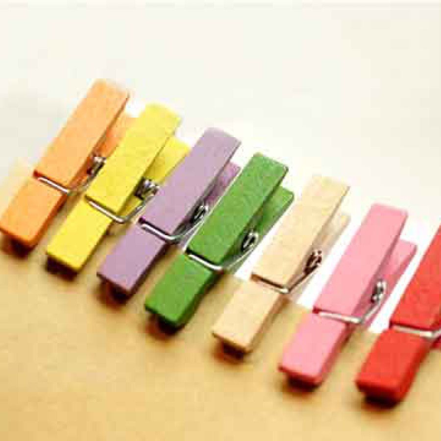 Colorful Mini Wooden Pegs (100 Pieces) Colorful Mini Wooden Pegs (100 Pieces)
