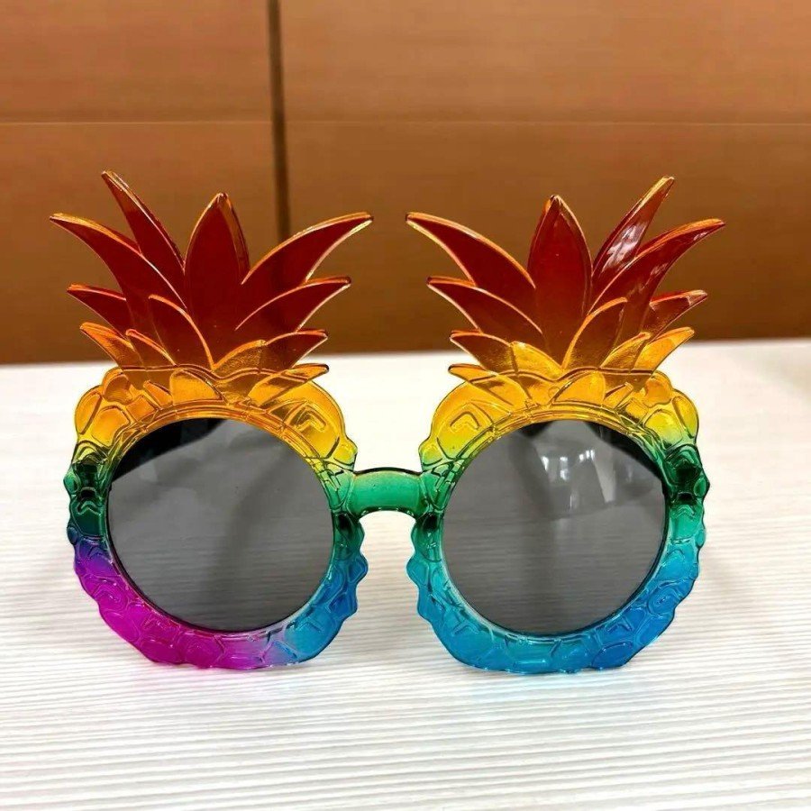 Colorful Hawaiian Party Glasses with Tropical Pineapple Design