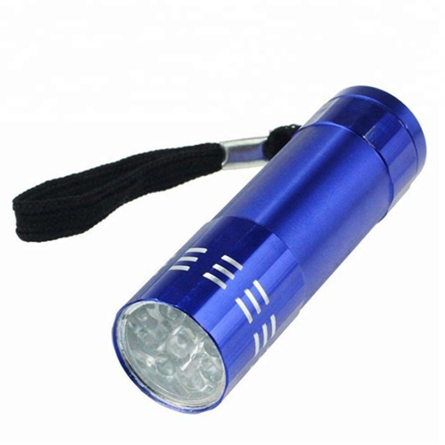 Watton / Wt-036 - 9 LED Battery Powered Flashlight