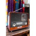 Nostalgic Radio with USB, AUX and SD Card Input, Bluetooth Connection
