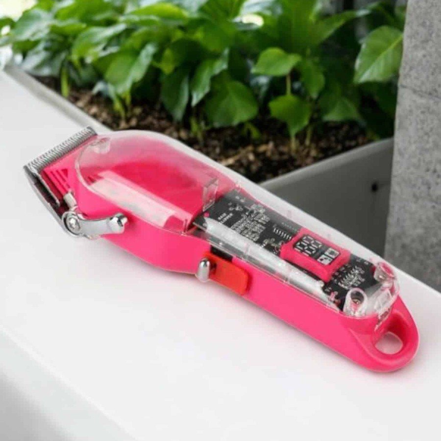 220-240V Shaver with Nose and Ear Cleaning Head