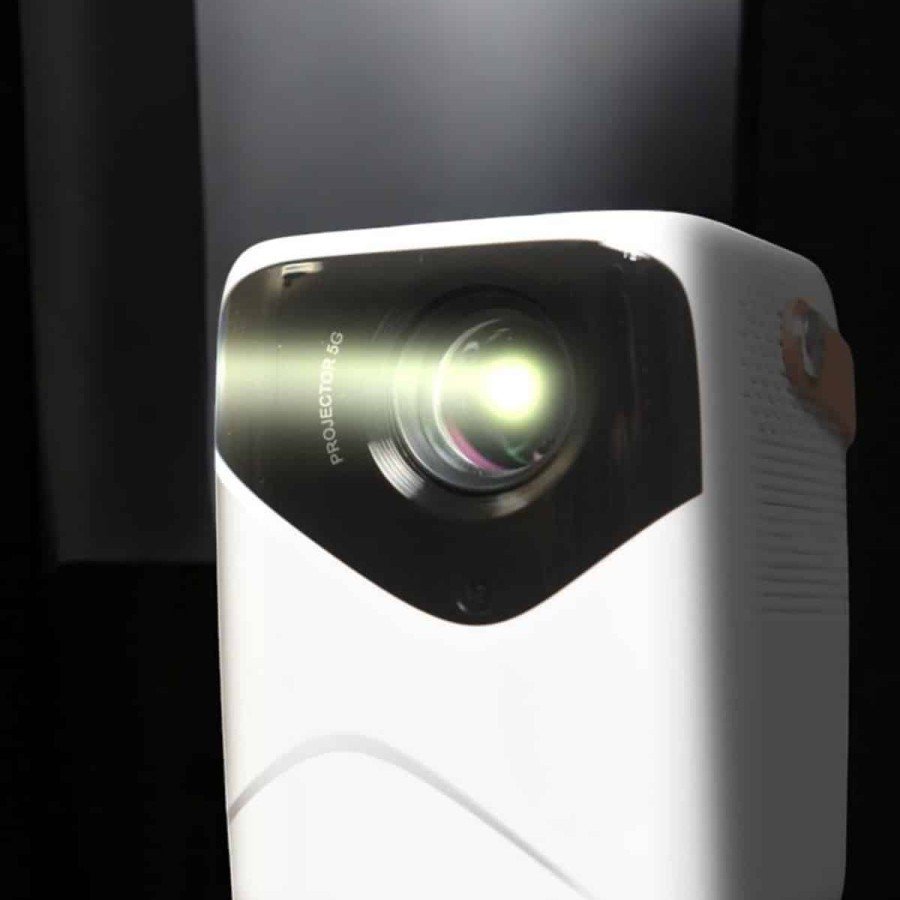 Portable Android Projection Wifi Supported 4K Multimedia Based Home and Office Type