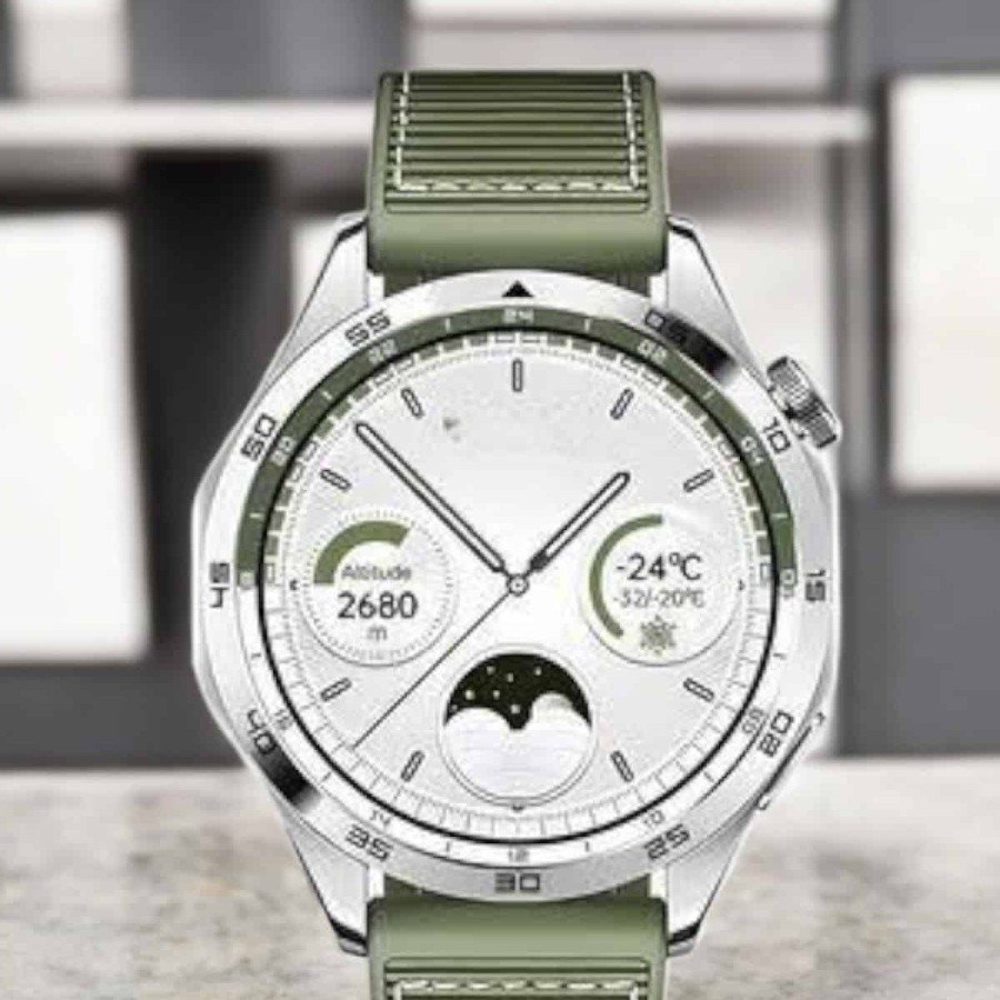 Smart Watch Voice Call Sleep and Health Tracking NFC Compatible